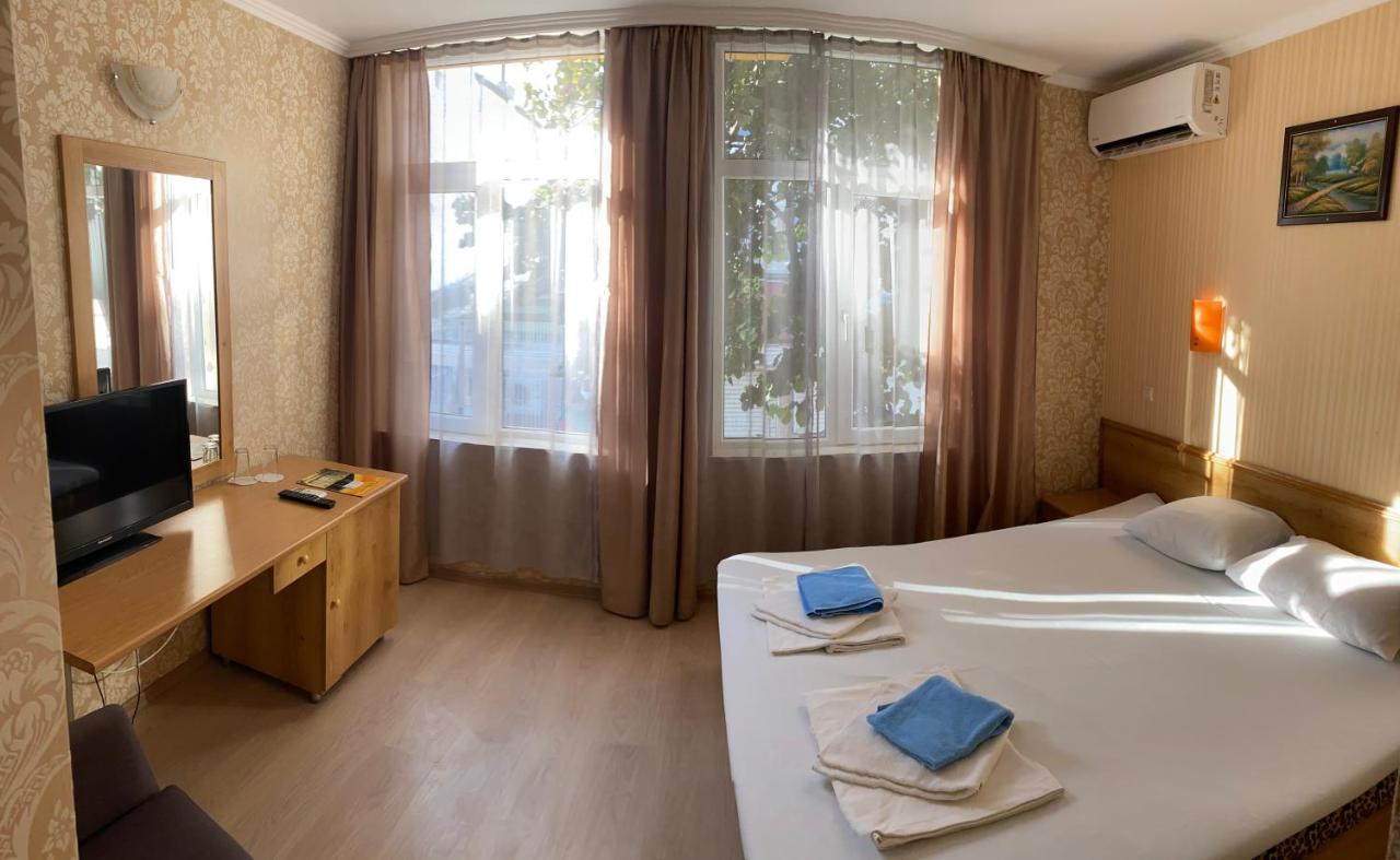 Hotel Еника Varna Exterior foto