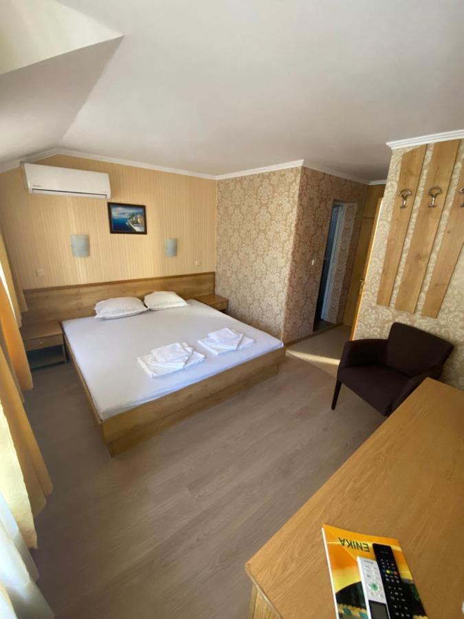 Hotel Еника Varna Exterior foto